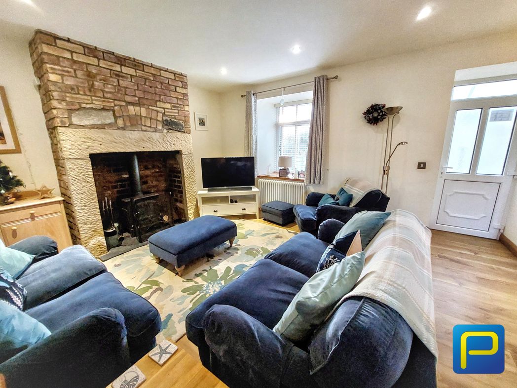 Property image 8 of 22