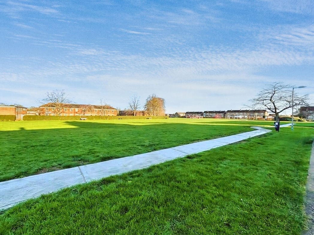 Property image 2 of 18
