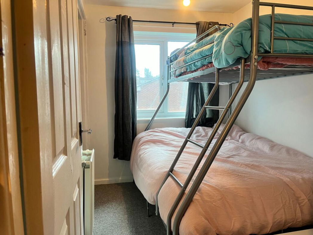 Property image 8 of 9