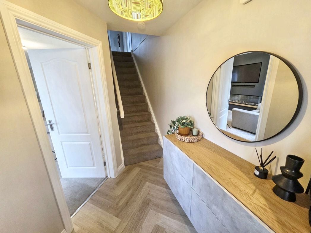 Property image 4 of 17