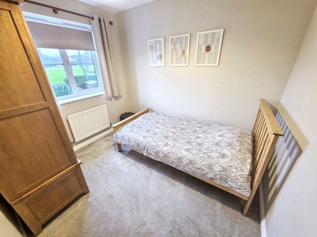 Property image 13 of 17