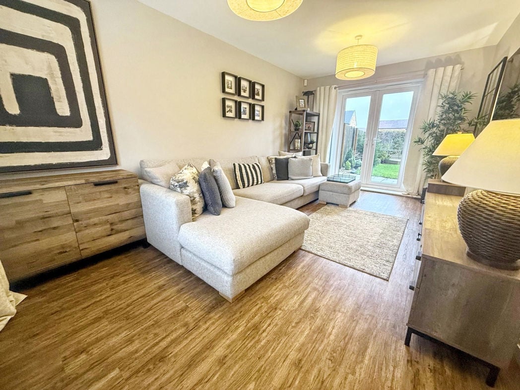 Property image 6 of 23