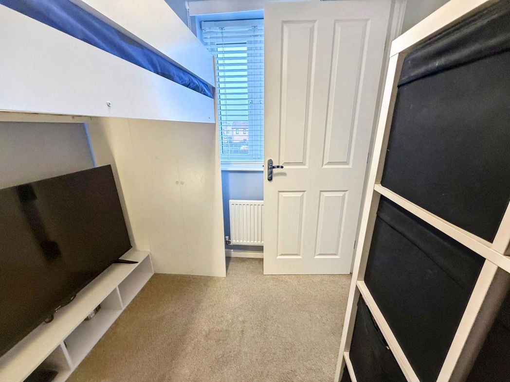 Property image 19 of 23