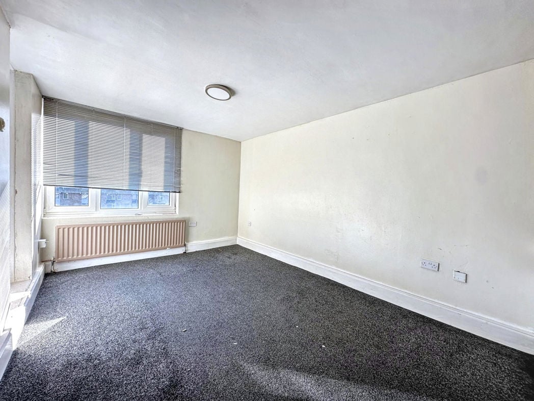 Property image 1 of 8