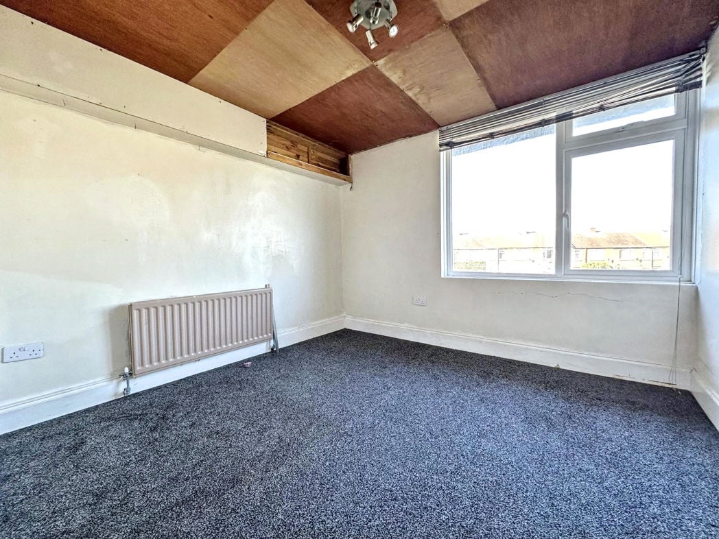 Property image 6 of 8