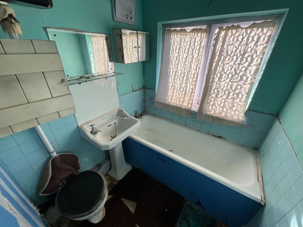 52, Halesowen, West Midlands, B62 8JN