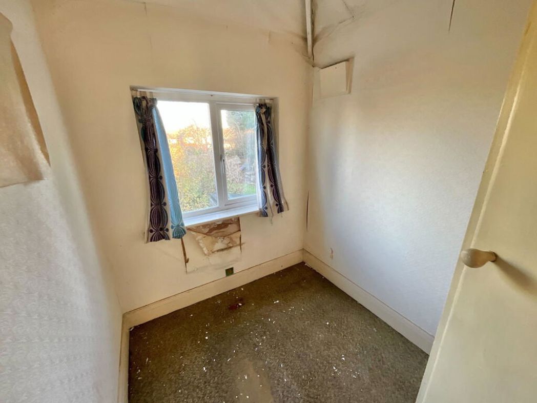 52, Halesowen, West Midlands, B62 8JN