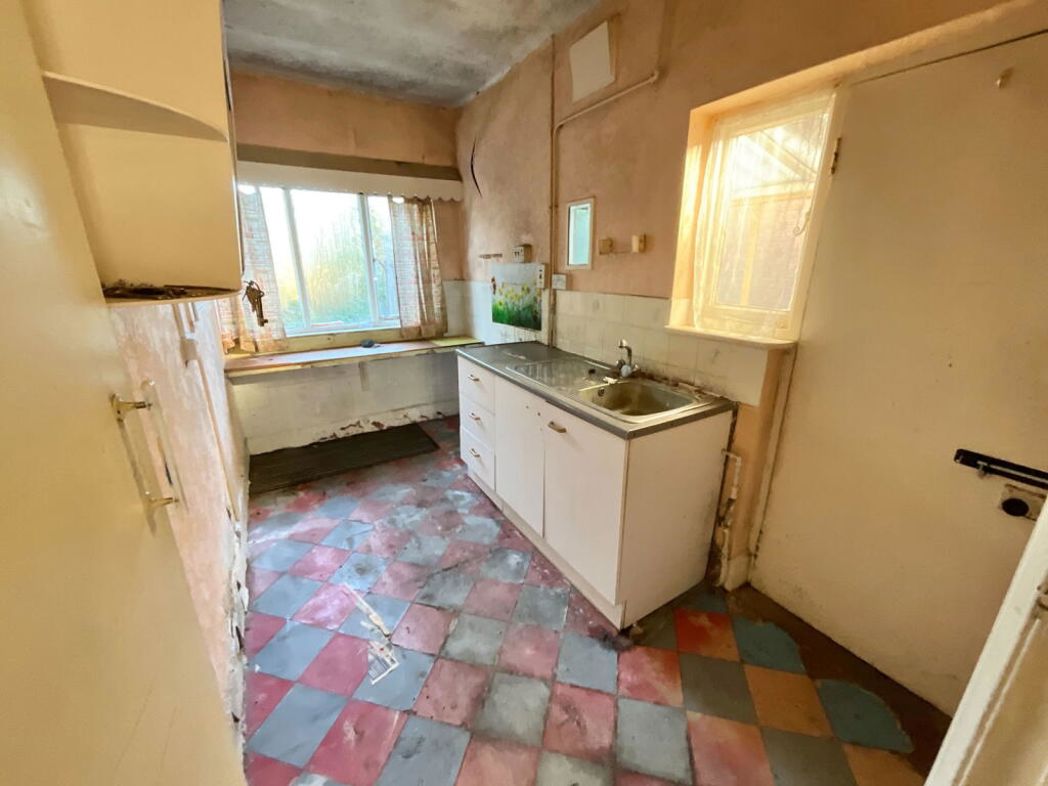 52, Halesowen, West Midlands, B62 8JN