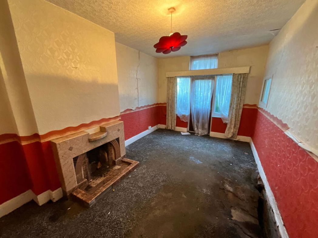 52, Halesowen, West Midlands, B62 8JN
