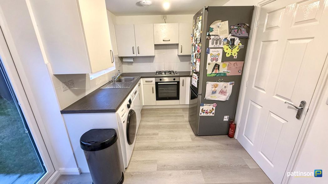 Property image 3 of 25