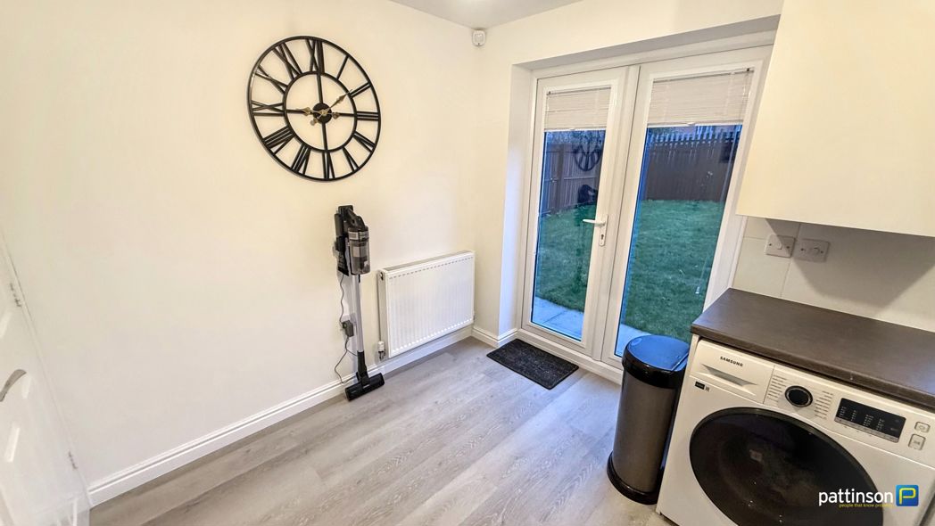 Property image 11 of 25