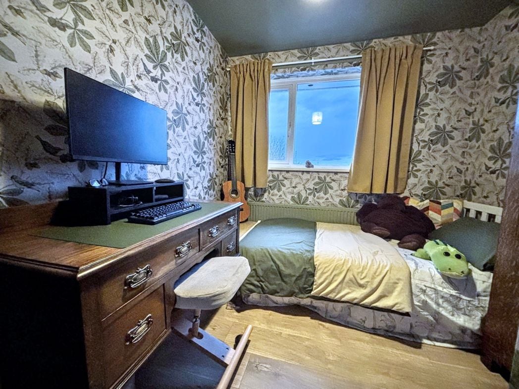 Property image 11 of 16