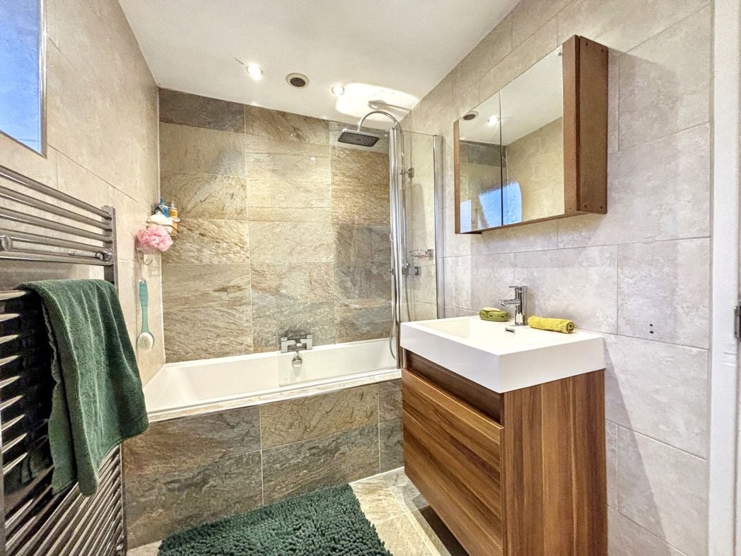 Property image 12 of 16