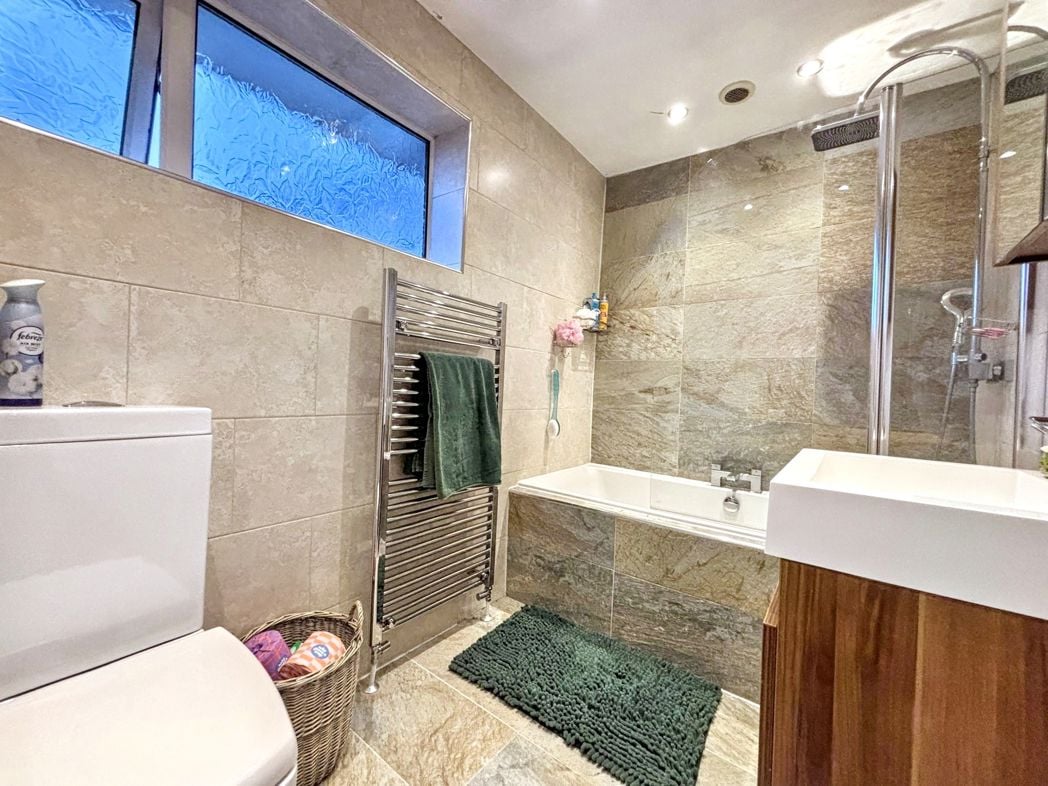 Property image 13 of 16