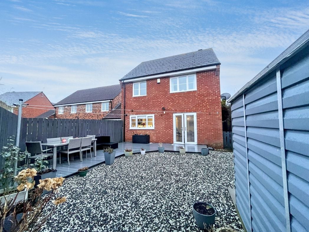 Property image 15 of 17
