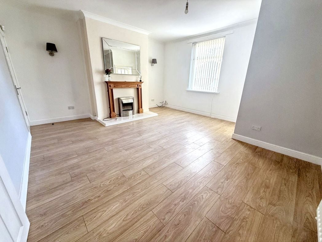 Property image 2 of 14