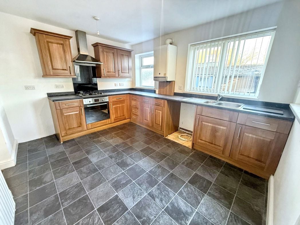 Property image 3 of 14
