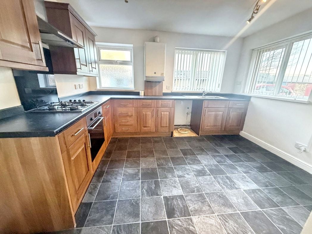 Property image 6 of 14
