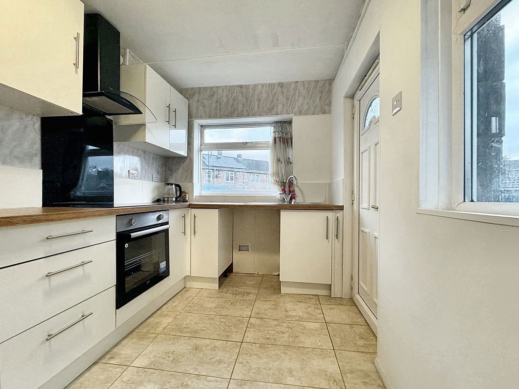 Property image 3 of 14