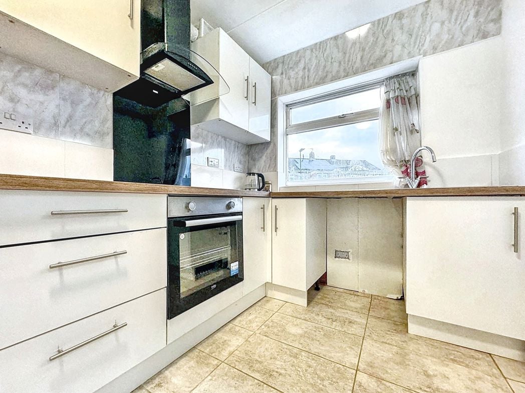 Property image 7 of 14
