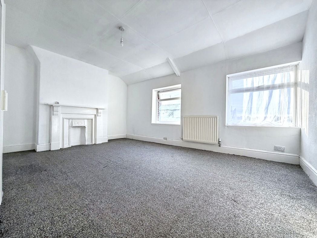 Property image 8 of 14