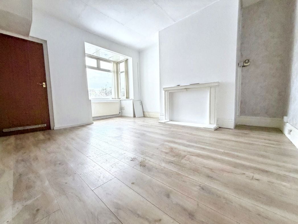 Property image 5 of 14