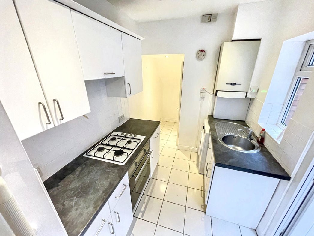 Property image 6 of 9