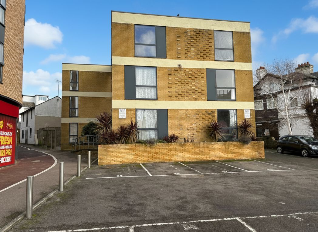 Flat 13 , Ashford, Kent, TN23 1AU