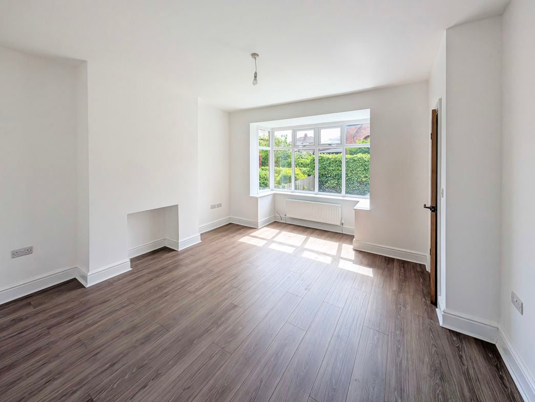 Property image 4 of 15