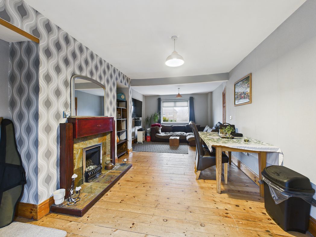 Property image 3 of 12