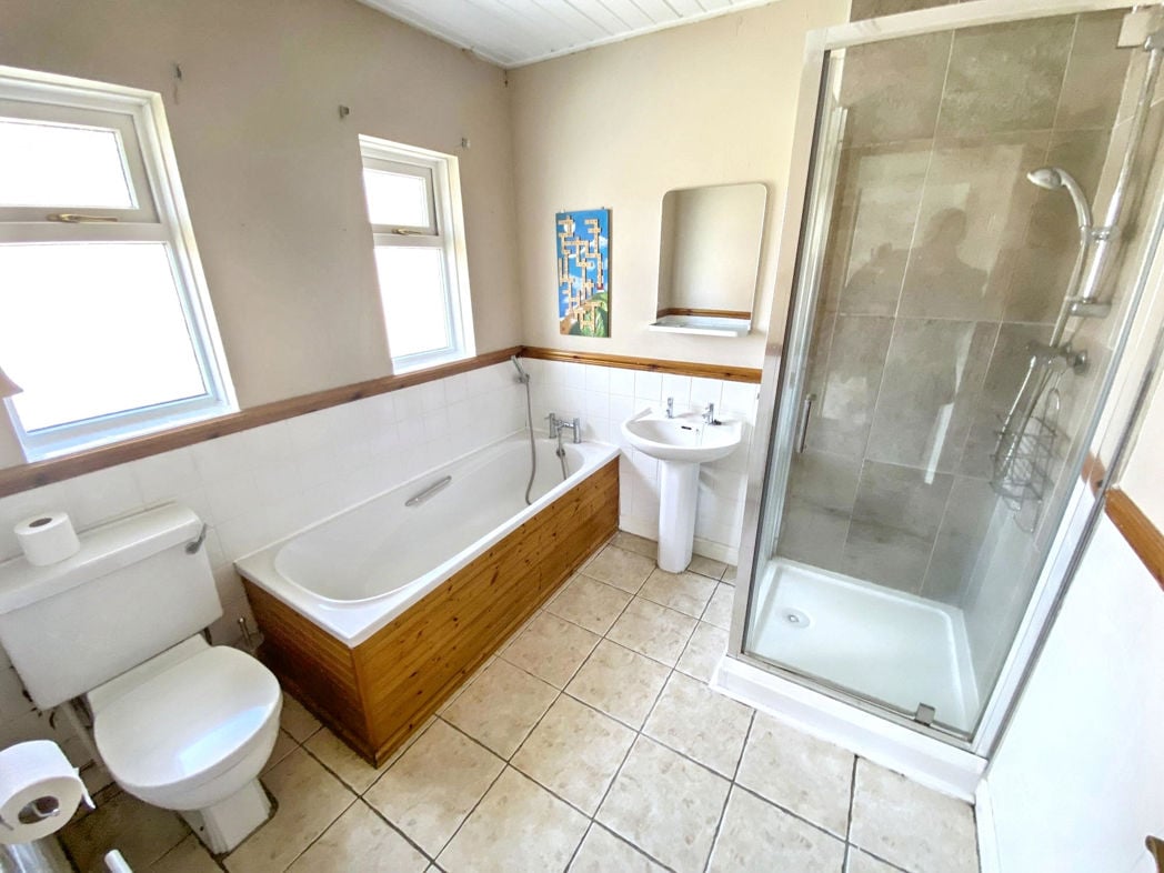 Property image 5 of 14