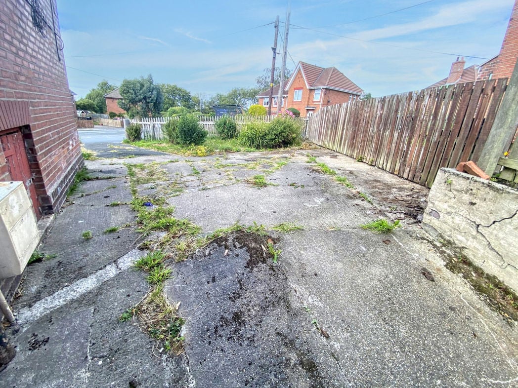 Property image 10 of 14