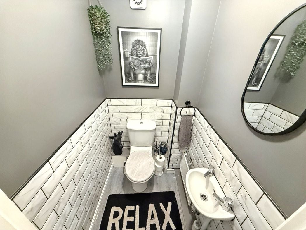 Property image 6 of 16