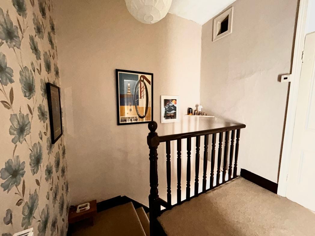 Property image 4 of 11