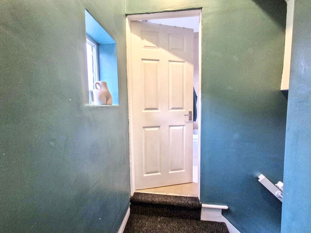 Property image 12 of 16
