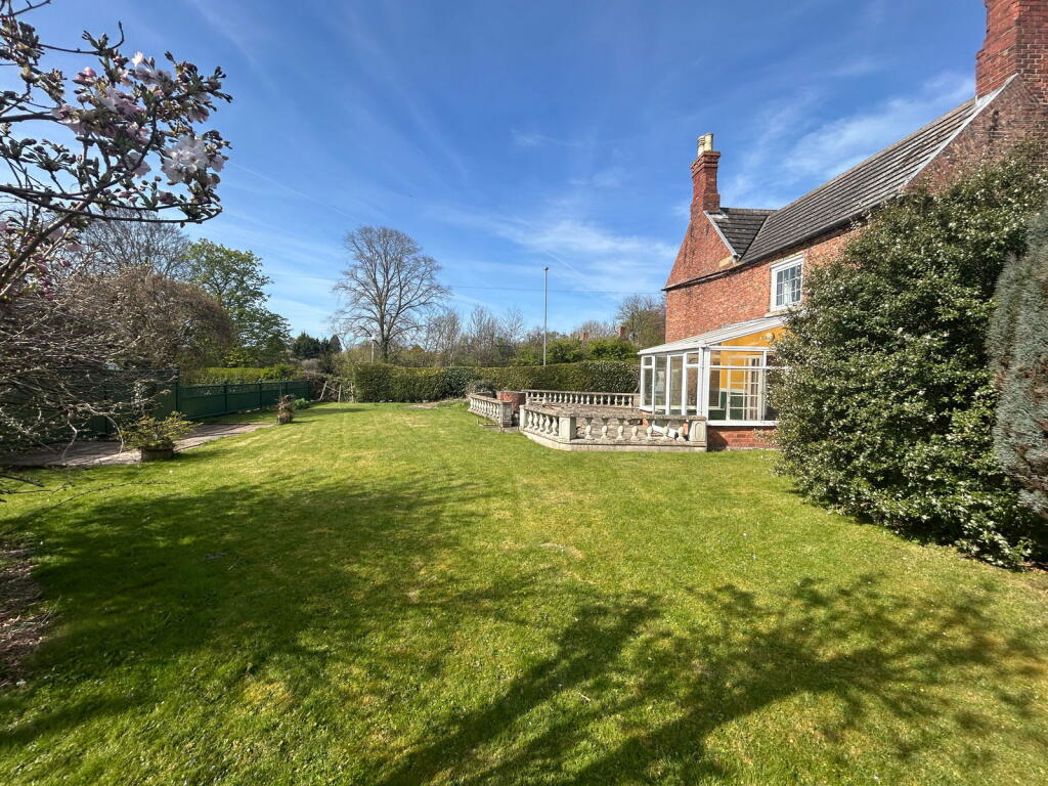 Property image 16 of 20