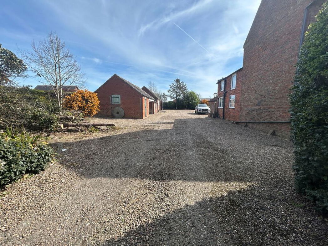 Property image 12 of 20