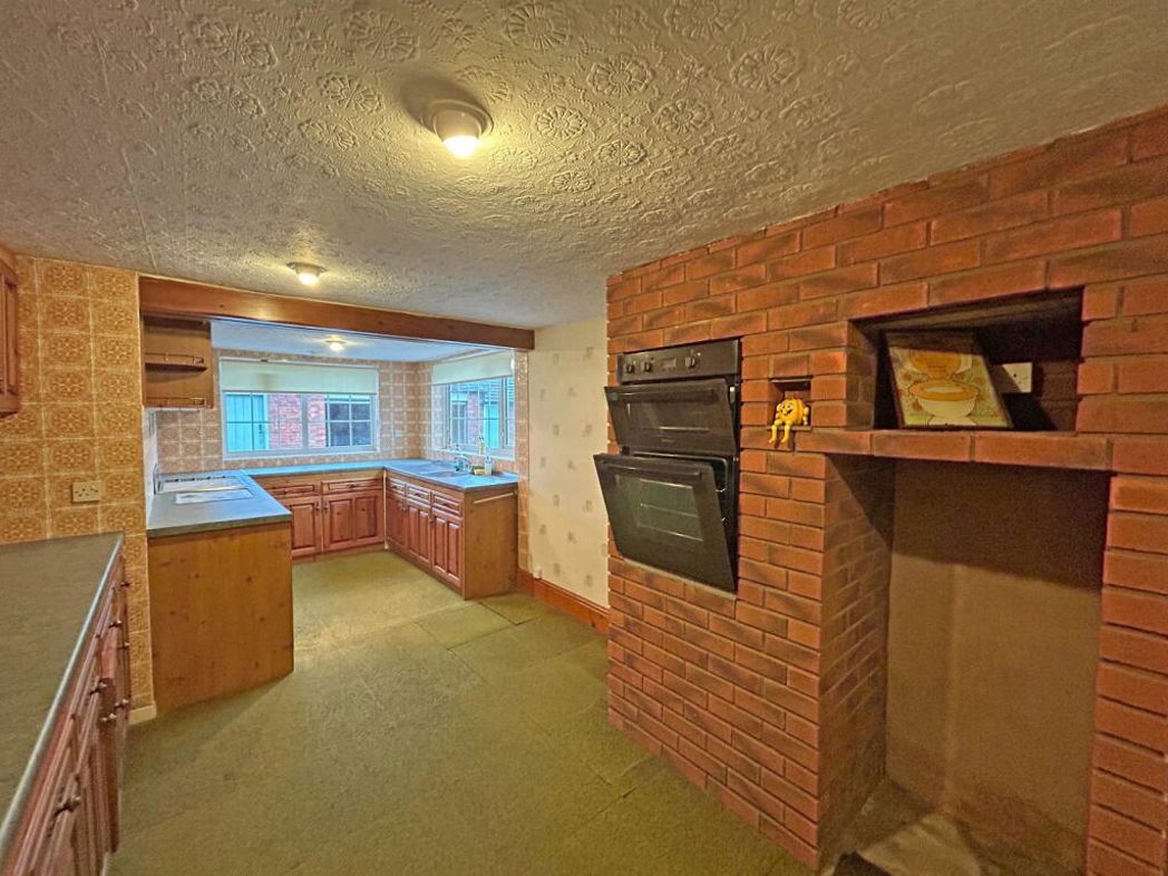Property image 6 of 20