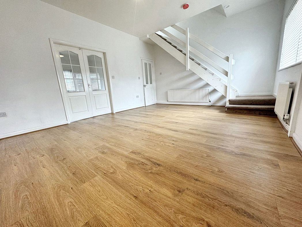 Property image 7 of 16