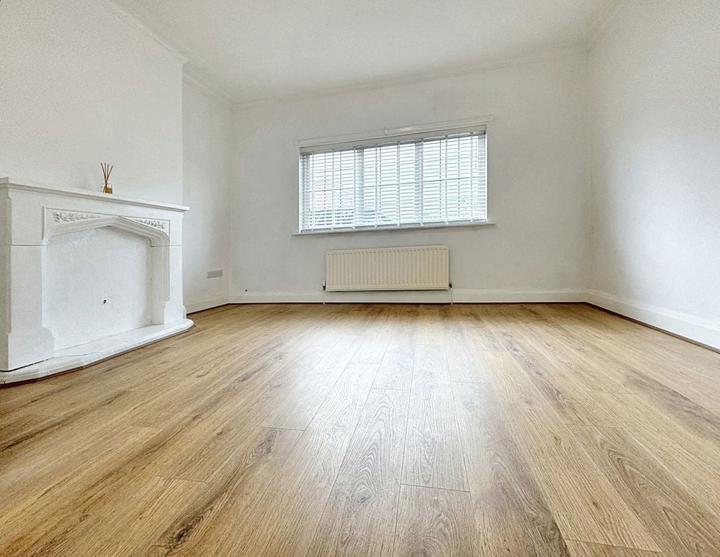 Property image 5 of 16
