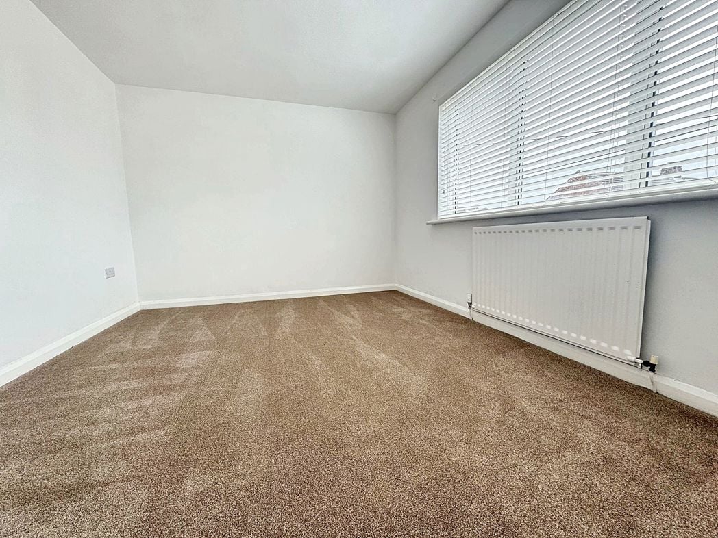 Property image 13 of 16