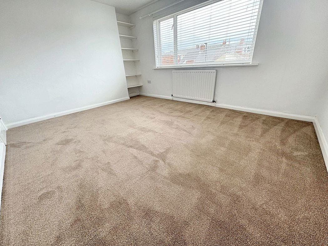 Property image 12 of 16