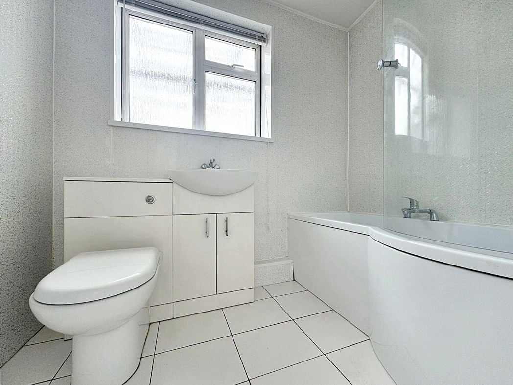 Property image 10 of 16