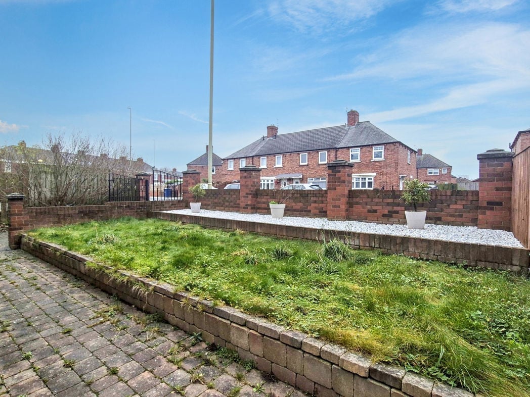 Property image 24 of 28