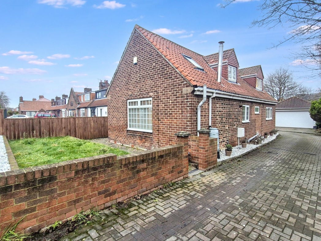 Property image 1 of 28