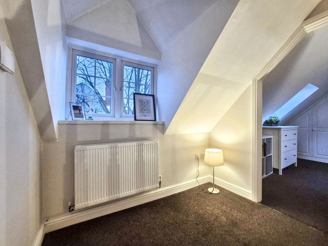 Property image 13 of 28