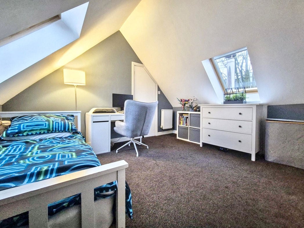 Property image 21 of 28