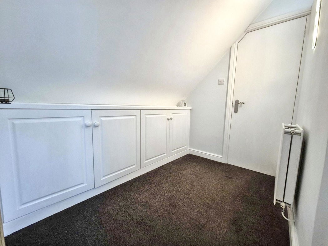 Property image 15 of 28