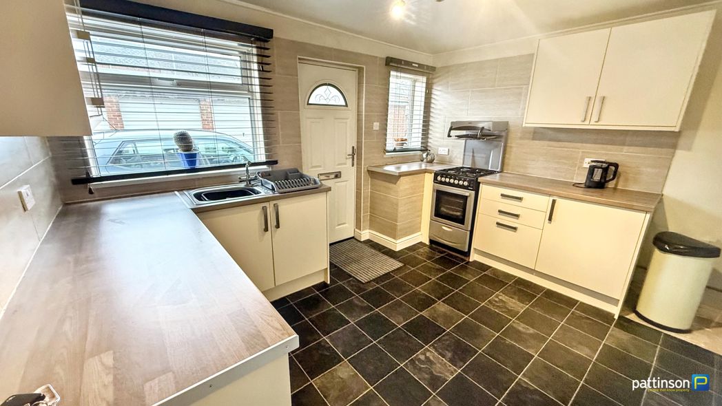 Property image 3 of 21