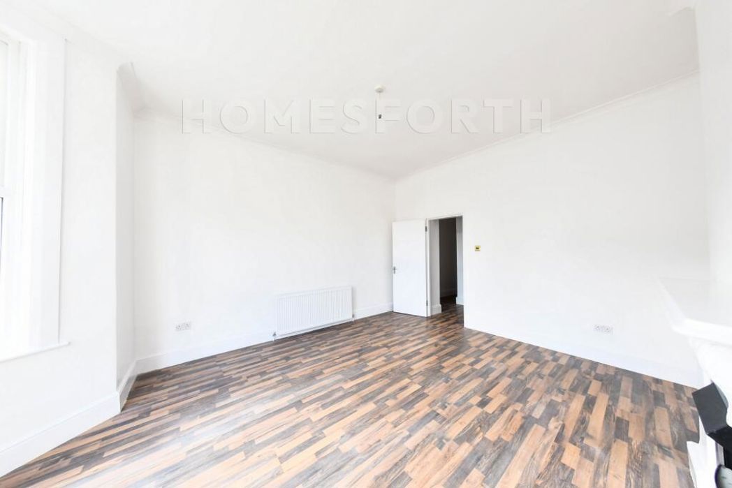Property image 5 of 13